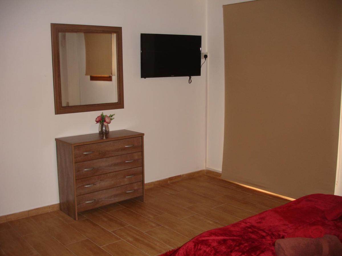 Love Holiday Suite 2 Tris Elies Luaran gambar