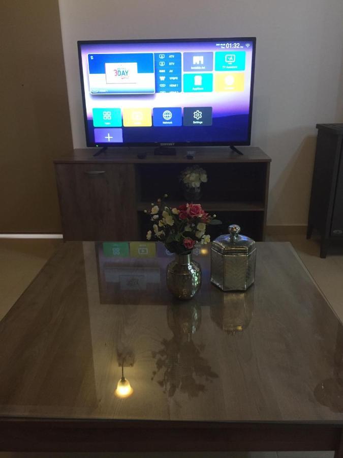 Love Holiday Suite 2 Tris Elies Luaran gambar