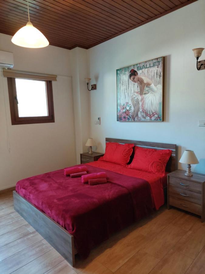 Love Holiday Suite 2 Tris Elies Luaran gambar